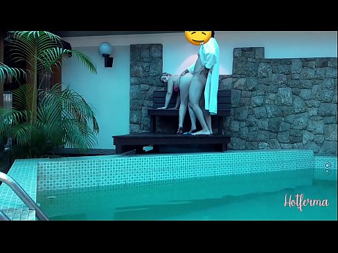 ❤️ Tus thawj coj caw tus tub txib mus rau hauv lub pas dej, tab sis tsis tuaj yeem tiv taus kub ❤️  Fucking video  ntawm hmn.hotpornphotos.ru%  ❤
